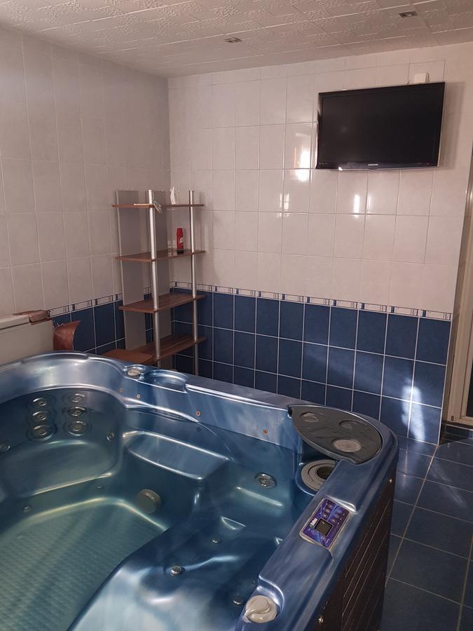 Olze Panzio Bed & Breakfast Erdobenye Exterior photo
