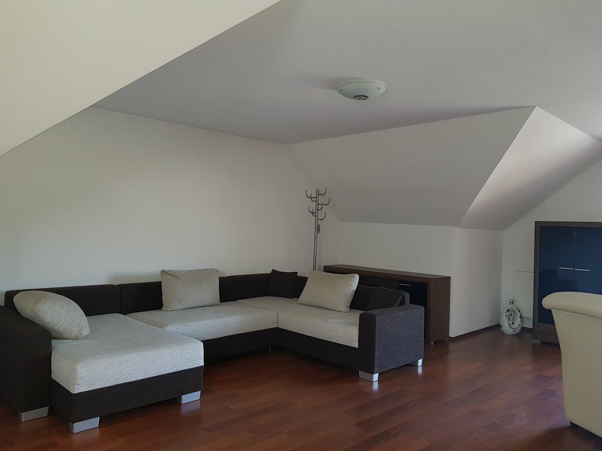Olze Panzio Bed & Breakfast Erdobenye Exterior photo