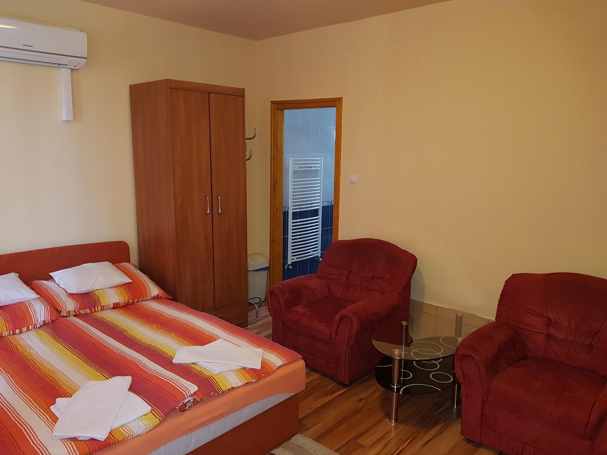Olze Panzio Bed & Breakfast Erdobenye Exterior photo