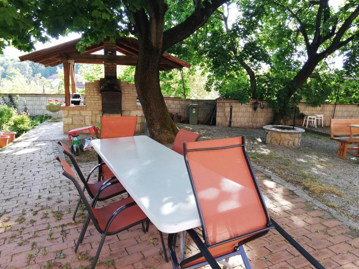 Olze Panzio Bed & Breakfast Erdobenye Exterior photo