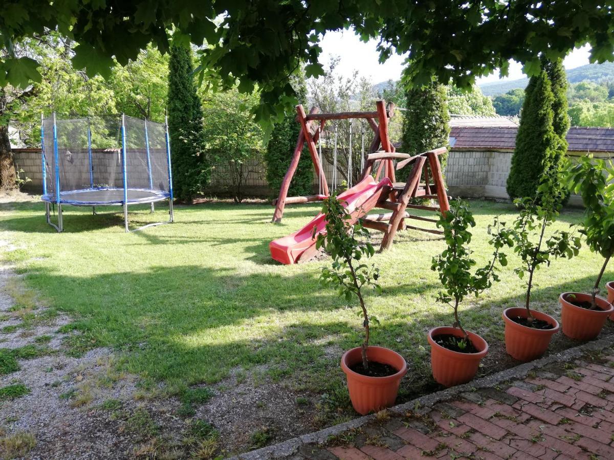 Olze Panzio Bed & Breakfast Erdobenye Exterior photo
